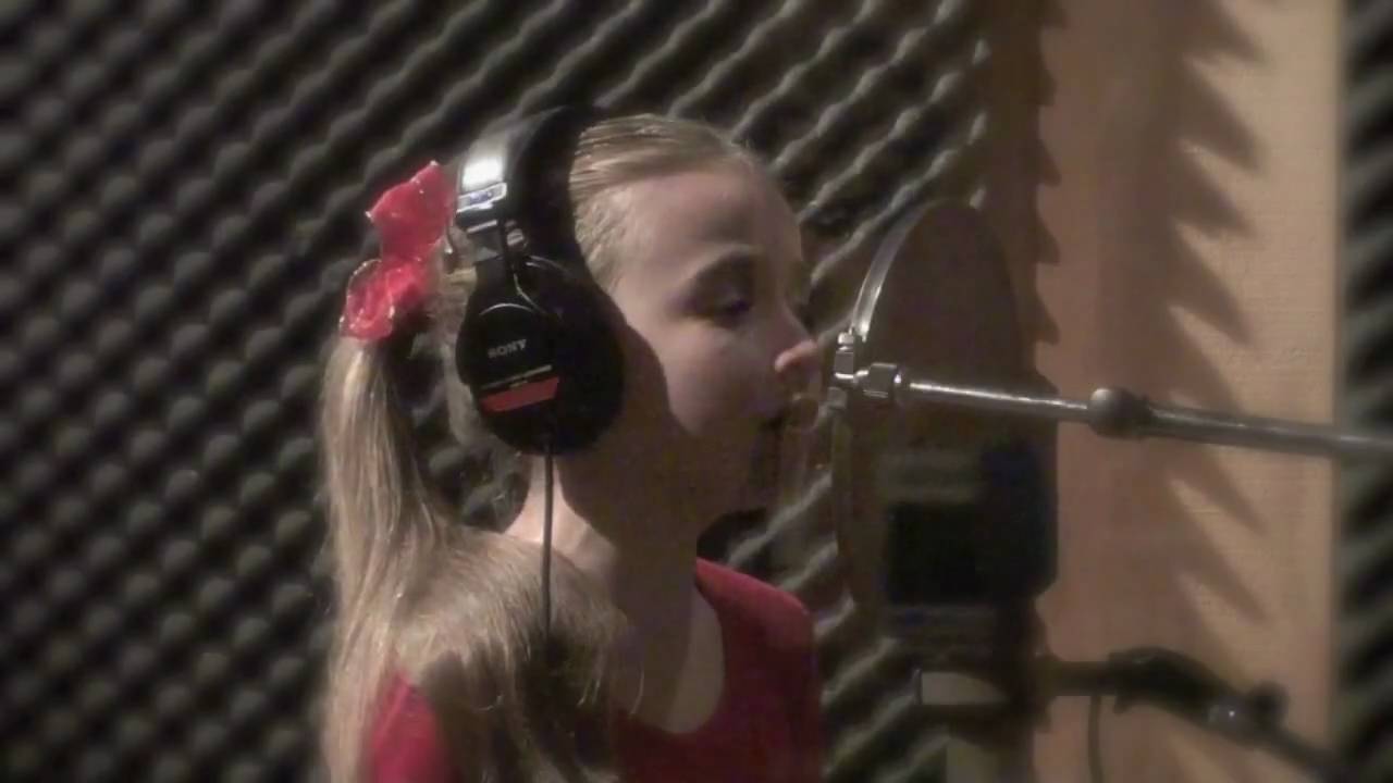 Sabrina Carpenter - Suenos Rotos_HD