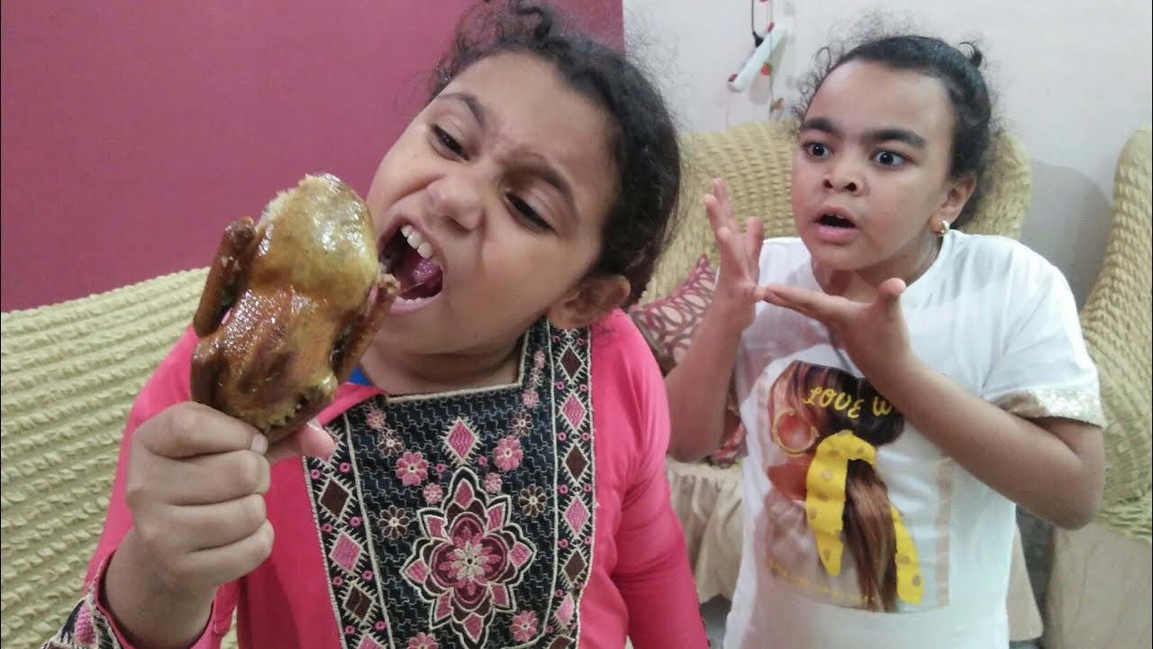 الحمام المحشي والخدامة😱