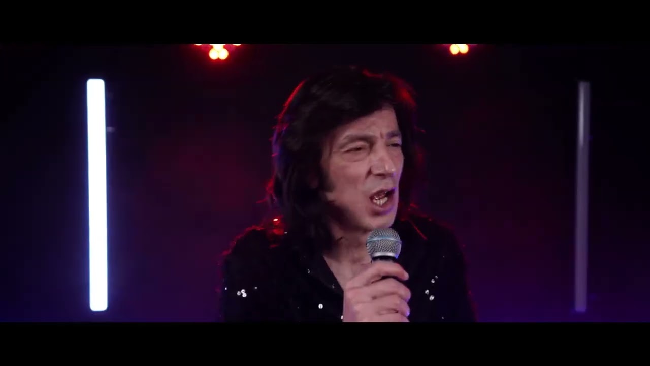 Paul Chase- Neil Diamond demo