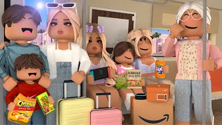 FAMILY HOUSE HUNTING IN BERRY AVENUE! *FINDING AUNTIE'S NEW HOME!* VOICE Roblox Bloxburg Roleplay