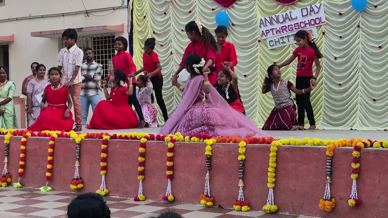 Chinuku chinuku #dance #song #farewell #annualfunction #celebration #function #trending #viral#party