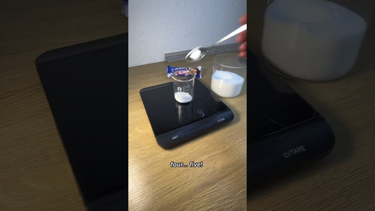 Knoppers = 5 Sugar Cubes?! 🍫” 