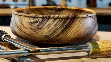 Woodturning Closed form bowl. With traditional tools.