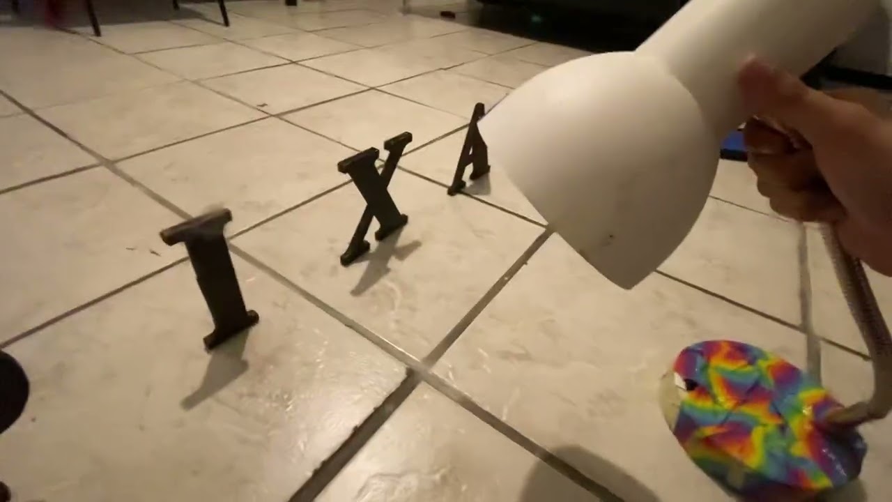 Luxo the Pixar lamp and I fighting 😤