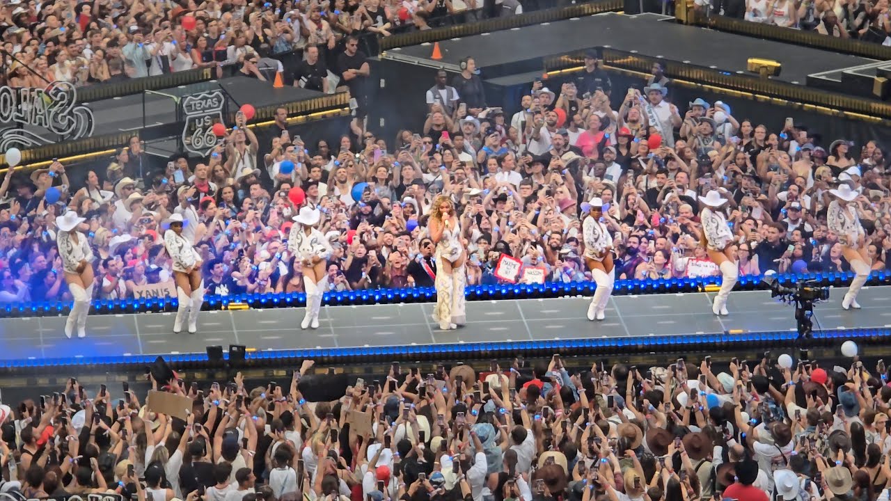 Beyoncé – YA YA / Why Don't You Love Me (Live) | Stade de France, Paris – Cowboy Carter Tour 2025