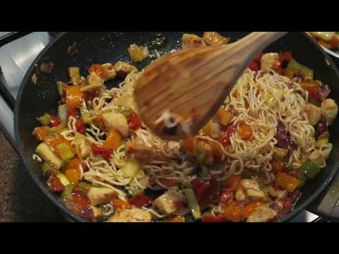 nouilles-de-riz-au-poulet-thaï