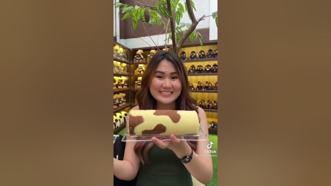 hampir kehabisan moo moo roll gara gara dia