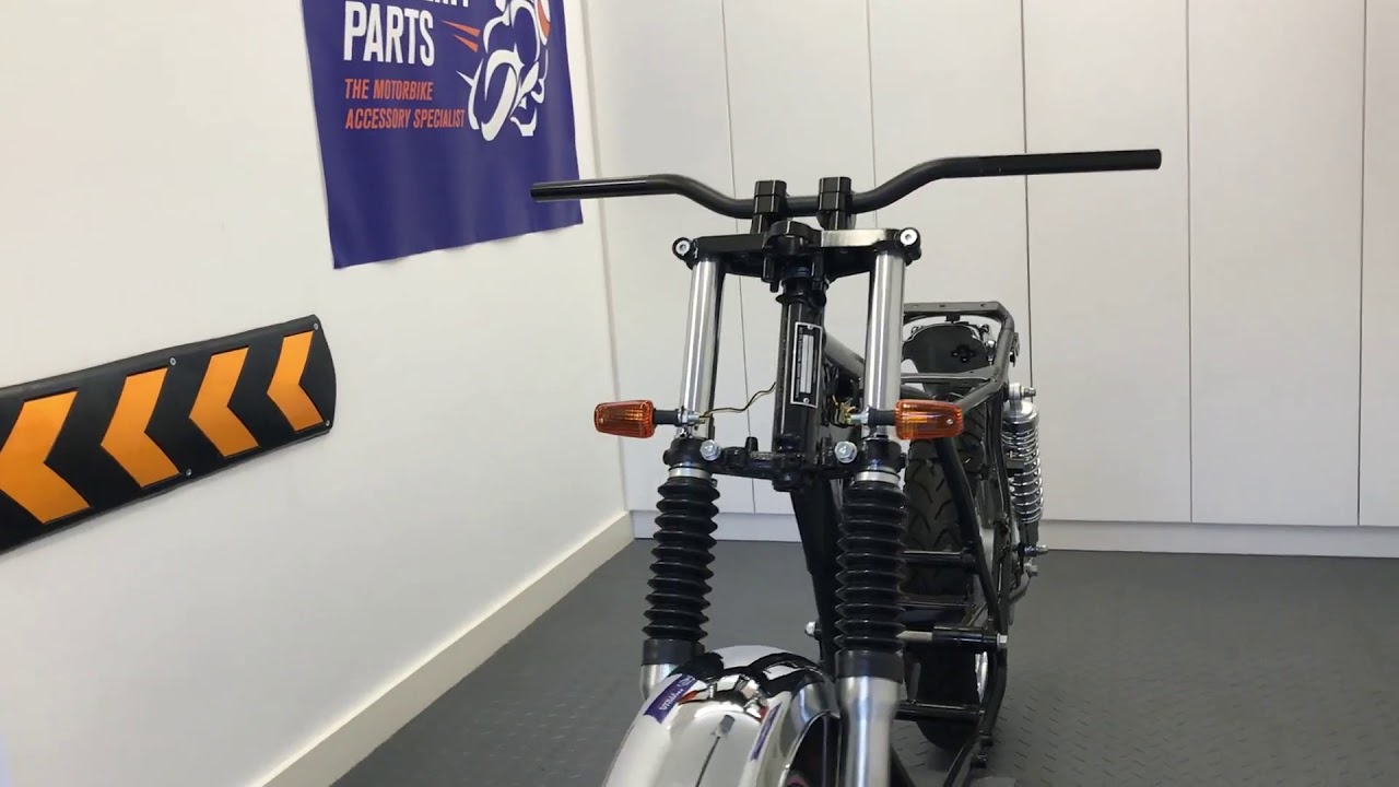 5600 21W Bulb Indicators Black with Amber lens