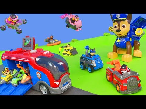 Paw Patrol Mission Cruiser und andere Spielzeugautos