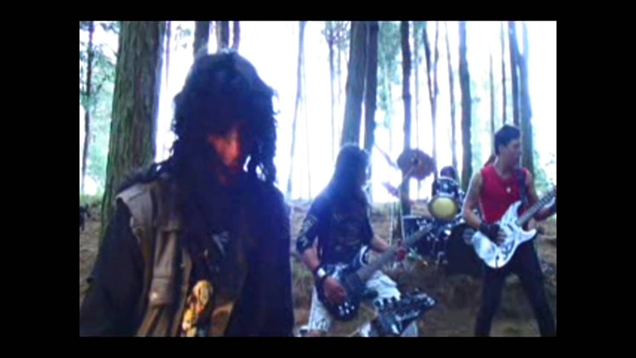 Legend Wars - Guerreros de Metal (Video 2013 audio no oficial)