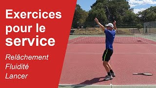 Exercices pour apprendre la technique du service au tennis - relâchement, fluidité.