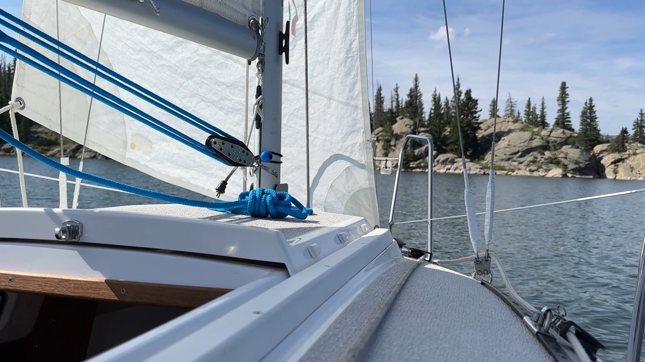 ⁣Morning Solo Sail