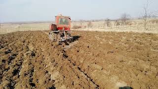 Tractor Dt 75 Plows Deeply Tilled Soil