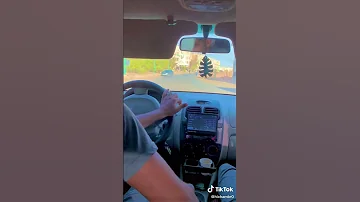 عز الفيرنا Accent 