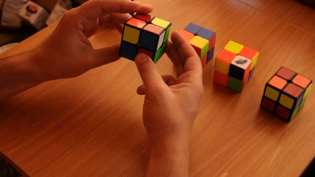 Сборка кубика рубика 2 2 3. Кубик Рубика 2 на 2. Метод Ортега кубик Рубика 2х2. Техника сбора кубика Рубика 2х2. Сборка кубика Рубика 2x2.