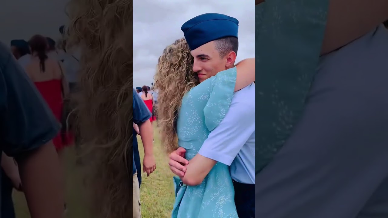 Soldier Emotional Surprise to Mom❤️❤️