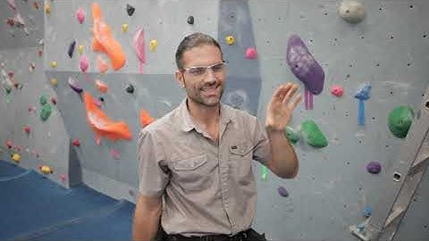 Behind the Set - Routesetting a V4 with a Time Crunch