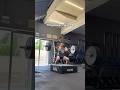 Y tú, ¿qué haces antes de levantar pesado? #crossfit #entrenamientohibrido