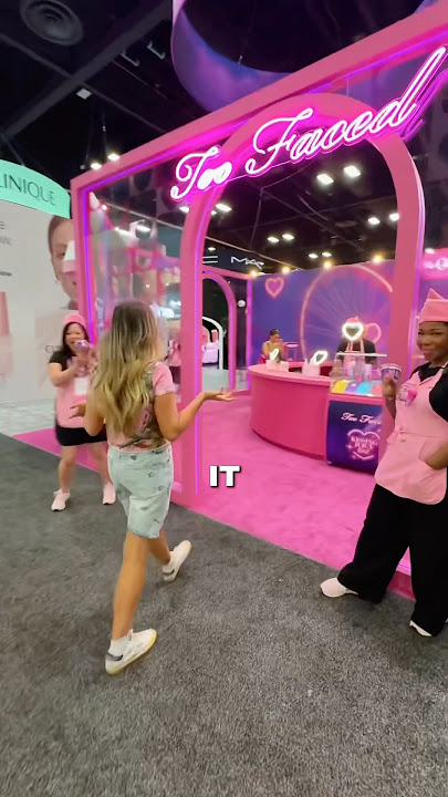 TOO FACED AT ULTA BEAUTY WORLD!!! The cutest ice cream shop!🍦💕 #ultabeautyworld #toofaced #makeup