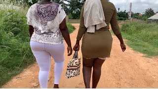 Beautiful Girls On Set