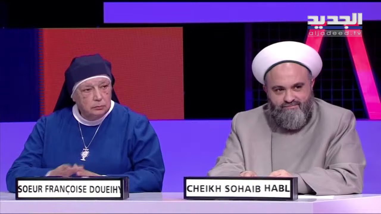 ضيوف رابعة الزيات : شيخ يعزف على البيانو ورجل مسيحي ينطق الشهادتين داخل استديو #فوق_18