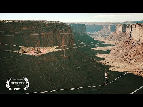 Video: De GGBY Highline-bijeenkomst In Moab, Utah, Trekt Honderden Bezoekers Aan