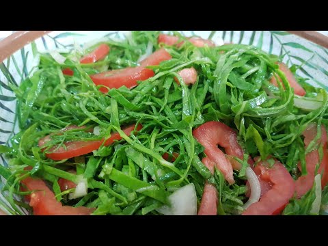 Vídeo: Linda e deliciosa couve chinesa com salada de frango