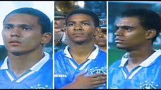 O Trio Mágico do Brasil Dá Espetáculo Contra a Violenta Seleção de Camarões em 1996