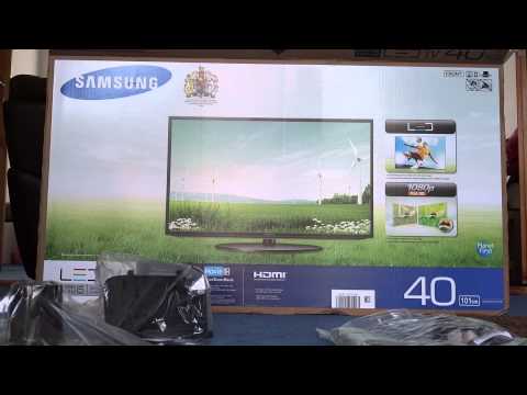 Unboxing a Samsung UE40EH5000 LED TV