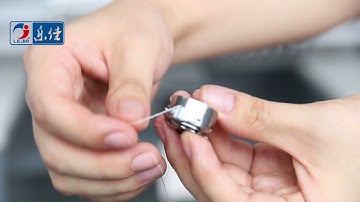 How to change the bobbin thread