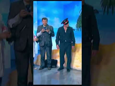Когда очень голодный #shorts #уральскиепельмени #шоууральскиепельмени #новыйвыпуск #смешныемоменты