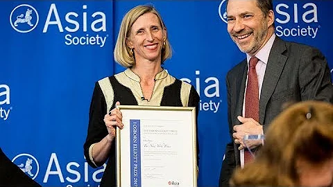 Ellen Barry Wins 2017 Osborn Elliott Prize for Exc...