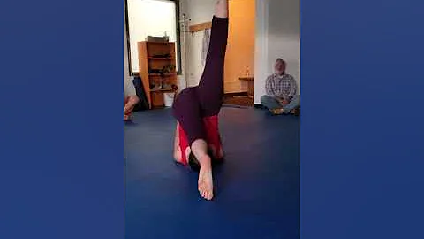 Amanda Jane Rockwell "Lakshmi Ganesha" choreo yoga...