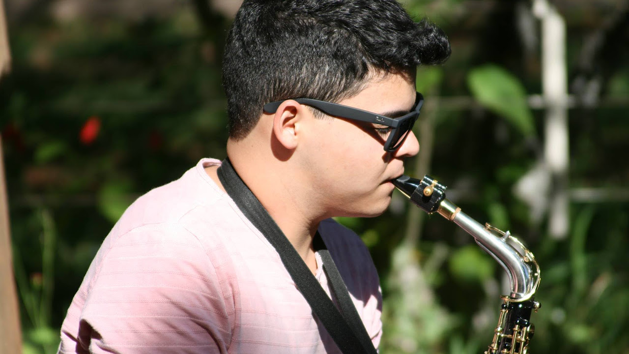 O Divinal Cordeiro - Hino CCB - Tocado no Saxofone - Gustavo Sax