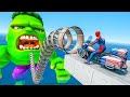 الأبطاين مو يركبون فوق التحدي الضخم المنحدر   Superheroes Moto Ride over Mega Ramp Challenge GTA 5