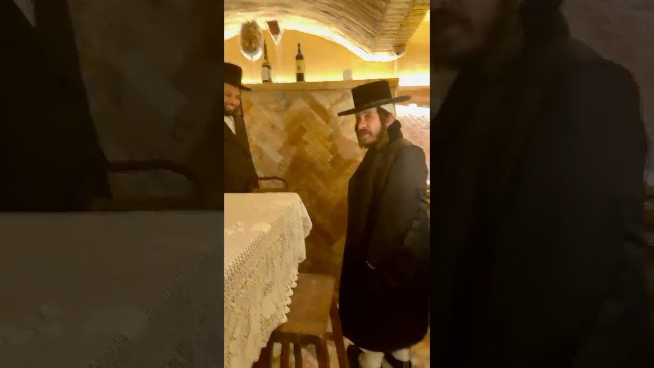 האדמו״ר מקרעטשניף כפר עטה בביקור ביקב בארה״ב