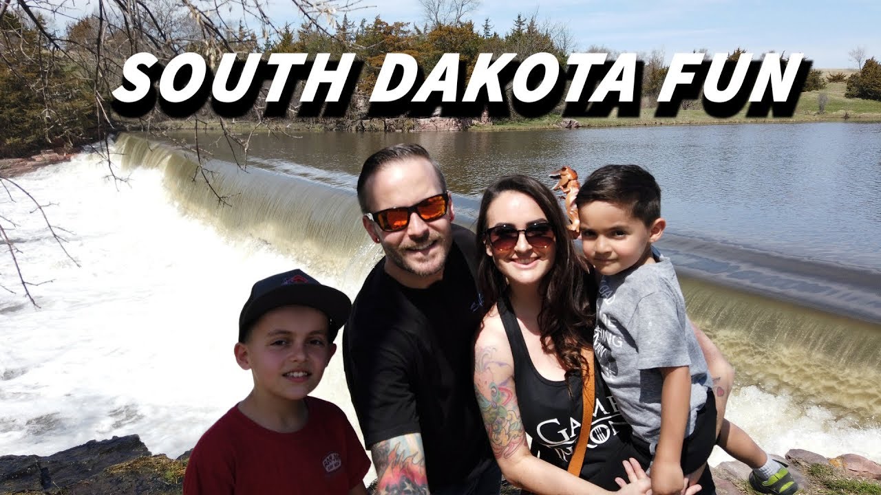 INDOOR WATER PARK FUN @ RAMADA INN SIOUX FALLS SOUTH DAKOTA DEVILS GULTCH & FALLS PARK