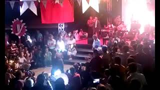 Oğuz Yilmaz & Seni̇ Gi̇di̇ Topal & Baş Yayla Konseri̇ Resimi