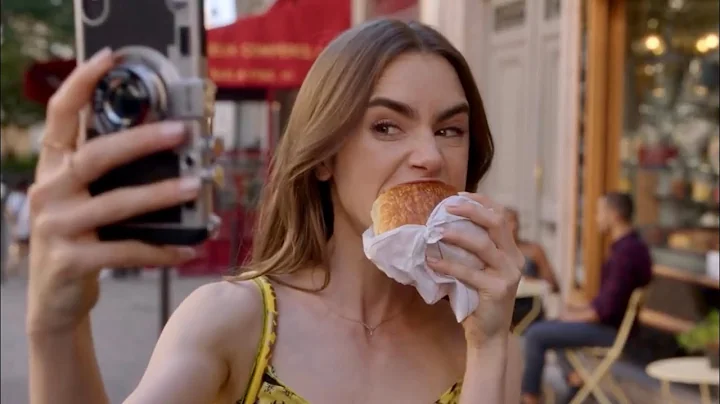 Emily has a croissant | Emily in Paris s1 e1 Clip ...