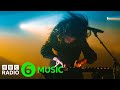 Capture de la vidéo New Music Fix Live: Sofia Kourtesis -  By Your Side (6 Music Live At Swg3 In Glasgow)