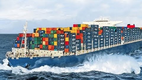 Biggest Container Ships In Storm! Huge Rogue Waves