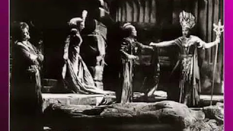 Janet Hardy as Elektra "was bluten muss"