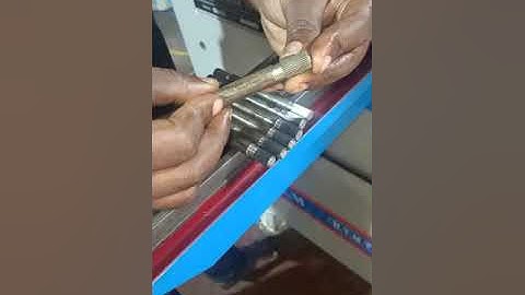 Spline and thread rolling machine