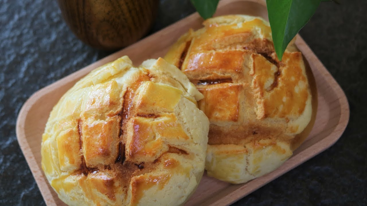 Hong Kong Pineapple Bun Recipe | Souped Up Recipes