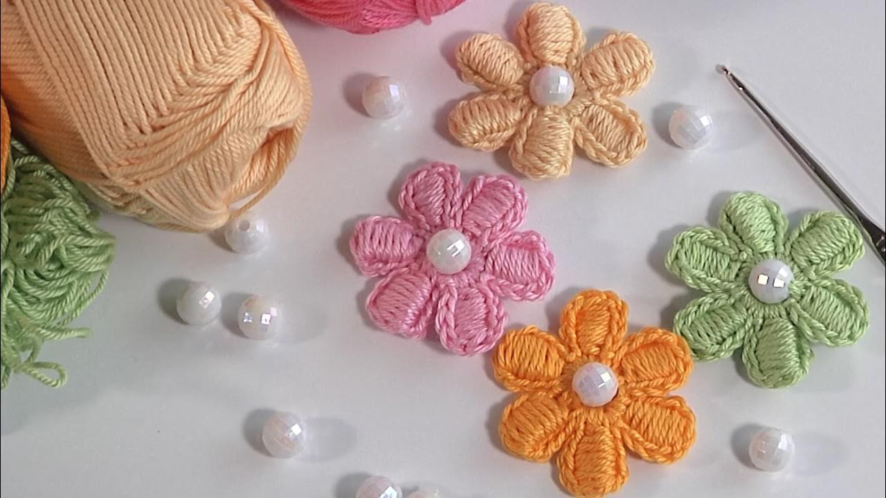 BEGINNER LEVEL/HOW TO Crochet FLOWERS for Beginners+ Ideas to Use Them ...