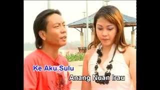 Video thumbnail of "Pegi Setaun Aja - Paul Erica & Snow"