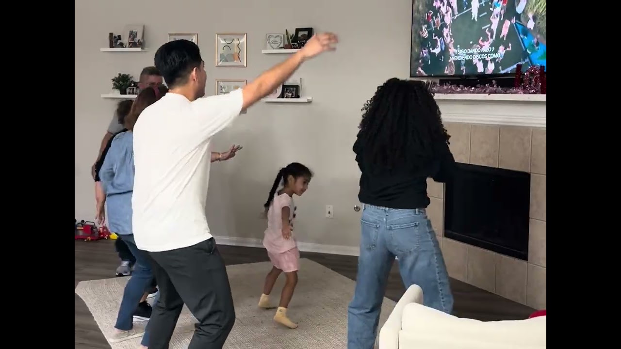 BEST REACTION to Bad Bunny’s Half Time Show during the Super Bowl 👏🏼🏈
