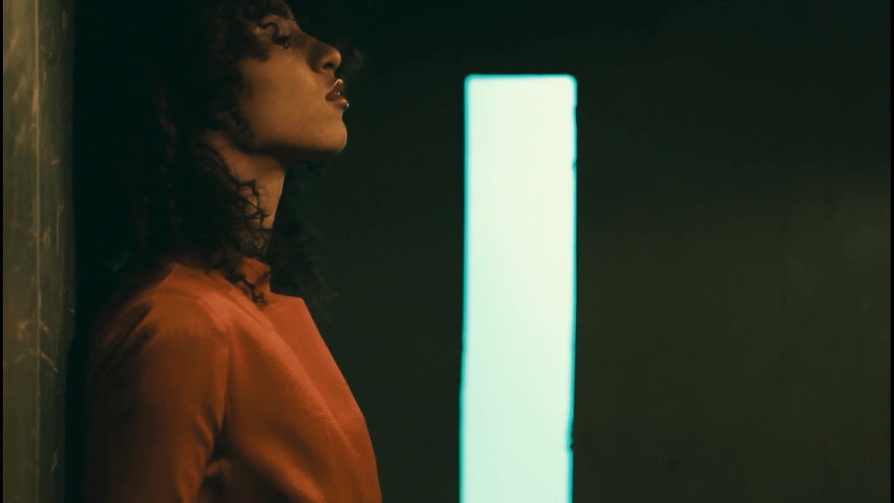 Daddy's Cash - Body Blues (Official Video)