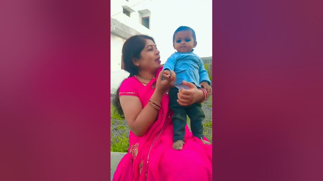 holi me maa ko