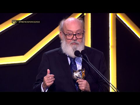 PREMIOS FEROZ 2019: José Luis Cuerda recoge el premio honorífico
